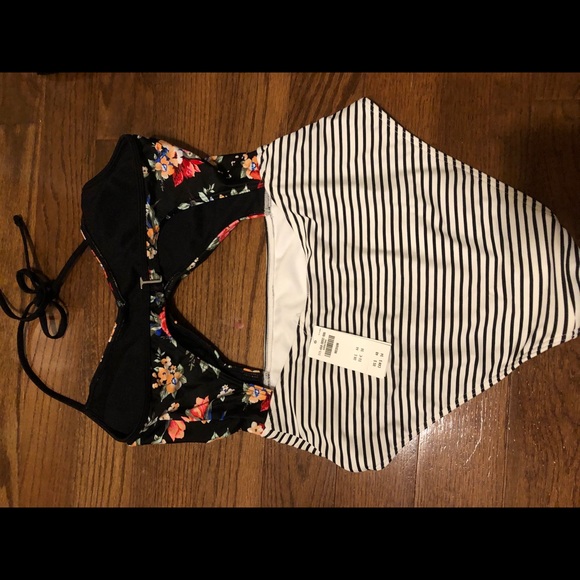 NEW abercrombie&fitch swimsuit - Picture 2 of 3